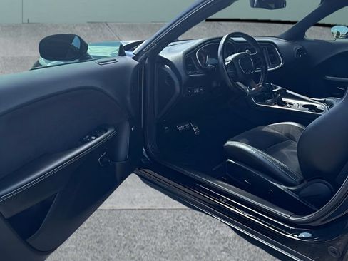Used 2019 Dodge Challenger SRT Hellcat Redeye RWD image 12