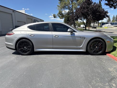 Used 2010 Porsche Panamera Turbo AWD/4WD image 12