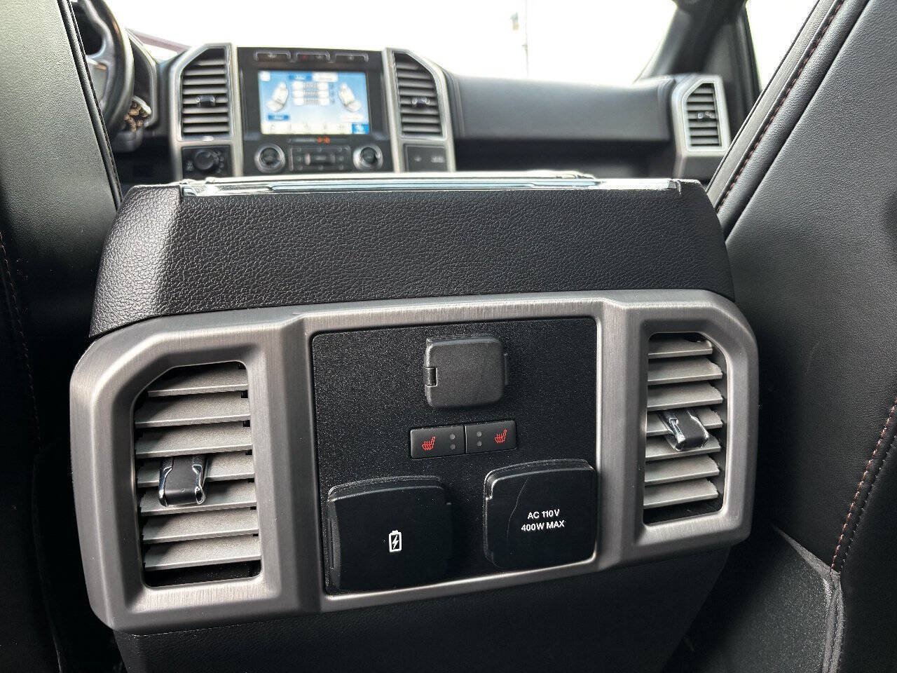 Used 2018 Ford F150 Platinum w/ Equipment Group 701A Luxury AWD/4WD image 32
