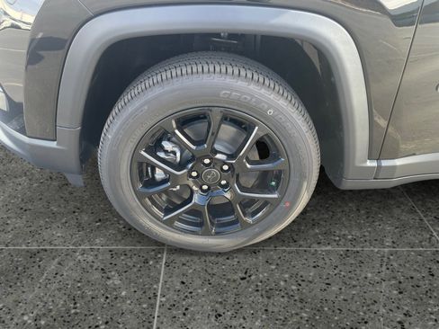 New 2026 Jeep Compass Latitude image 14