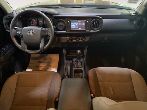 Used 2016 Toyota Tacoma SR RWD image 17