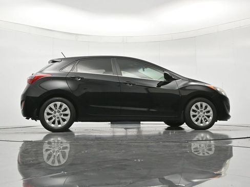 Used 2016 Hyundai Elantra GT FWD image 38