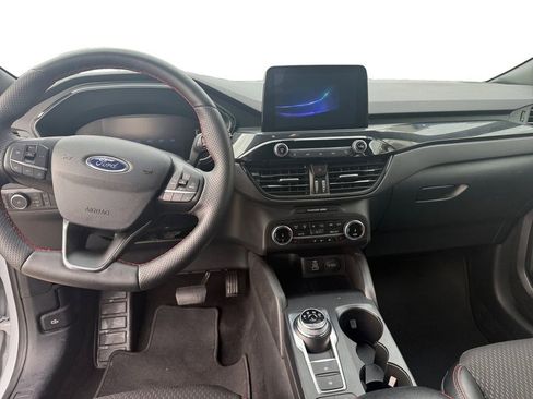 Used 2025 Ford Escape ST-Line Select AWD/4WD image 10