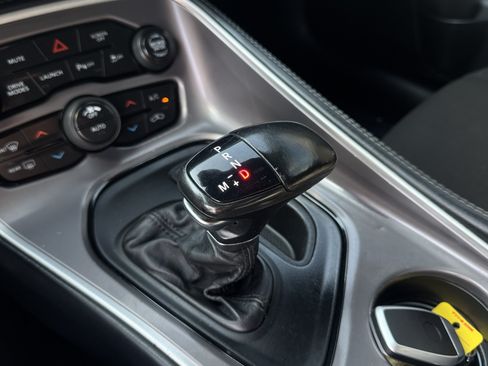 Used 2022 Dodge Challenger R/T Scat Pack w/ Driver Convenience Group RWD image 28