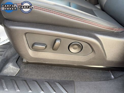 Used 2025 Chevrolet Colorado Z71 w/ Technology Package image 24