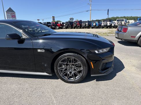 Used 2024 Ford Mustang GT Premium w/ GT Performance Package RWD image 2