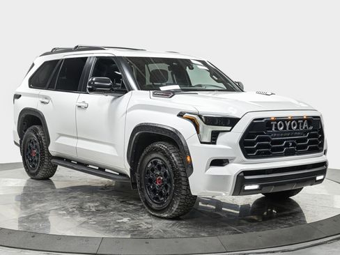 Used 2024 Toyota Sequoia SR5 image 9