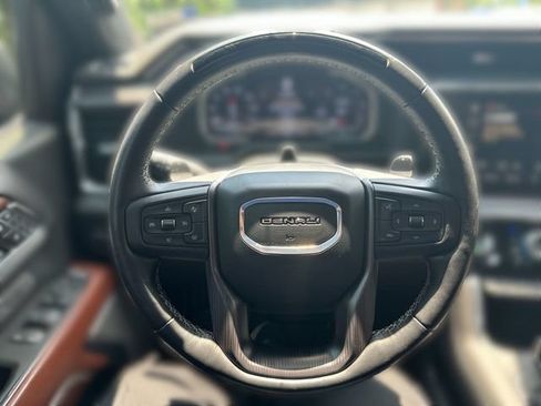 Used 2024 GMC Sierra 1500 Denali Ultimate AWD/4WD image 16