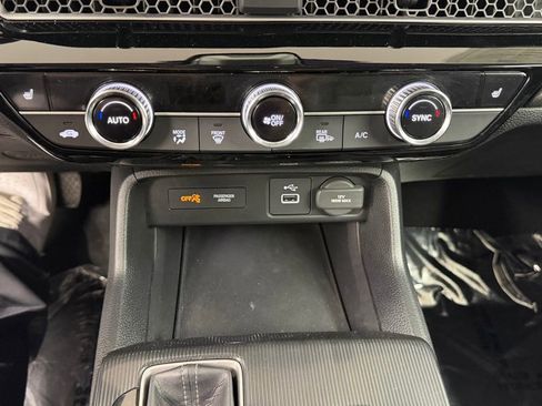 Used 2024 Honda Civic EX-L image 34