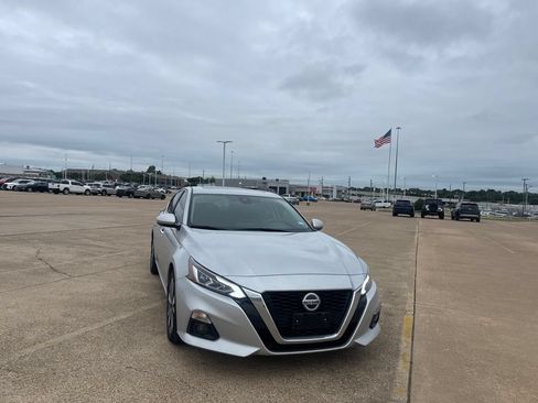 Certified 2022 Nissan Altima 2.5 SL FWD image 3