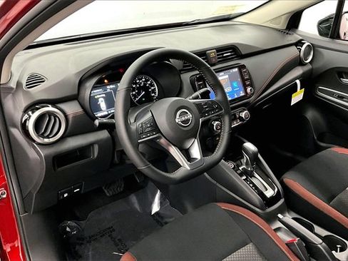 New 2025 Nissan Versa SR w/ Trunk Package image 6