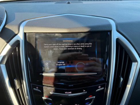 Used 2016 Cadillac SRX Luxury w/ Driver Awareness Package image 26