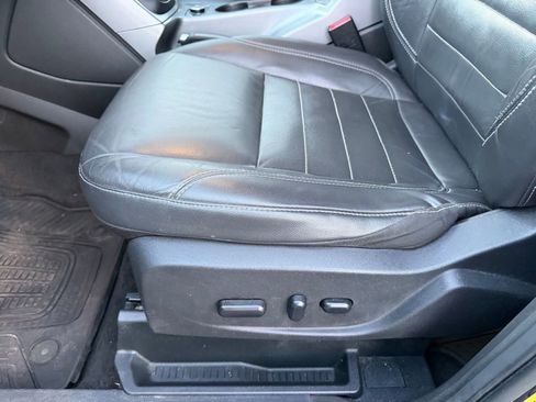 Used 2016 Ford Escape SE w/ SE Leather Comfort Package image 13