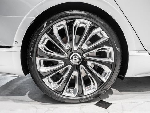 New 2026 Bentley Flying Spur Plug-In Hybrid AWD/4WD image 15
