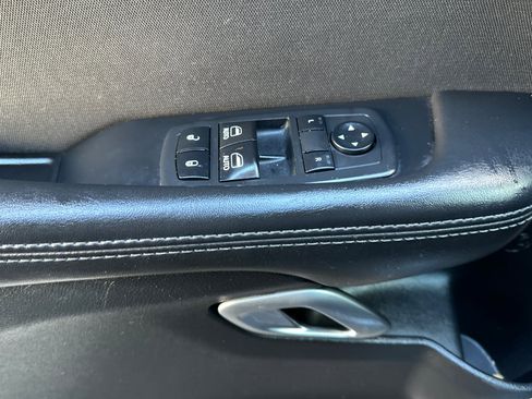 Used 2017 Dodge Challenger R/T image 11