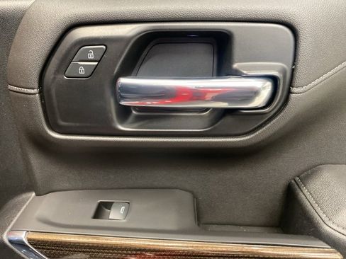 Used 2020 Chevrolet Silverado 1500 LT Trail Boss image 38