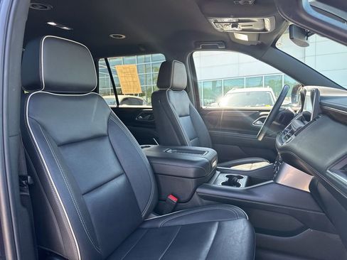 Used 2024 Chevrolet Tahoe Premier AWD/4WD image 21