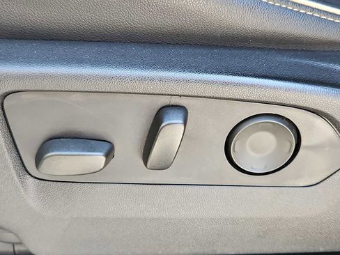 Used 2021 Chevrolet Tahoe Premier image 17