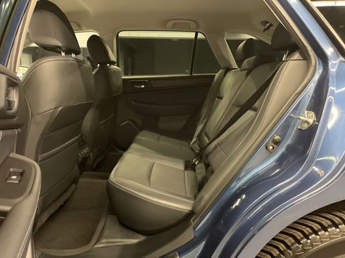 Used 2019 Subaru Outback 2.5i Limited w/ Popular Package #2 image 31