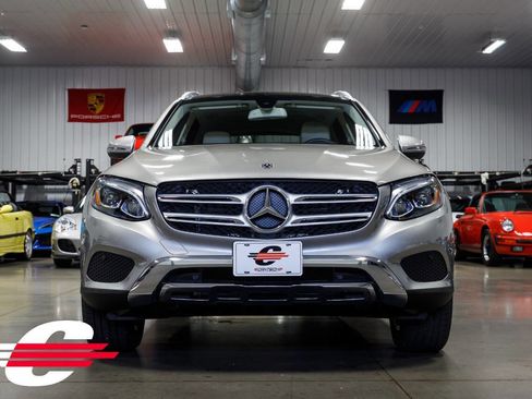 Used 2019 Mercedes-Benz GLC 300 4MATIC image 8