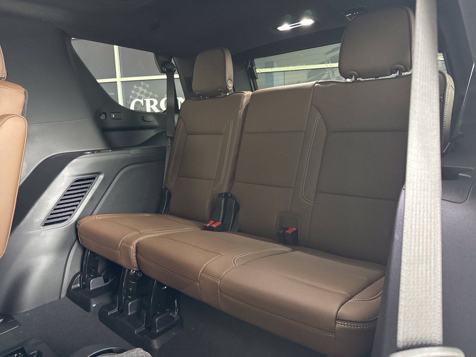 New 2027 Chevrolet Tahoe High Country AWD/4WD image 16