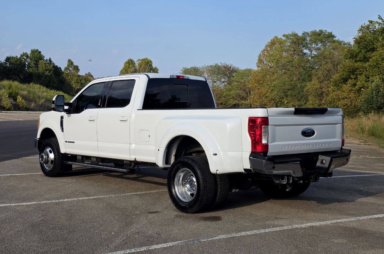 Used 2017 Ford F350 Lariat AWD/4WD image 10