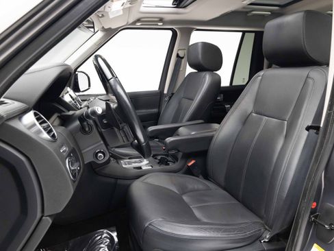 Used 2016 Land Rover LR4 HSE LUX AWD/4WD image 8