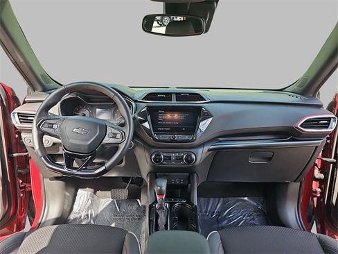 Certified 2023 Chevrolet TrailBlazer RS w/ Convenience Package image 9