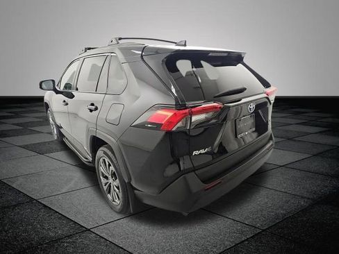 Certified 2023 Toyota RAV4 XLE Premium AWD/4WD image 4