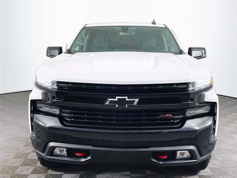 Used 2020 Chevrolet Silverado 1500 LT Trail Boss image 2