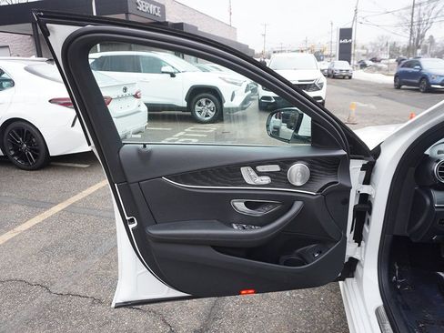 Used 2022 Mercedes-Benz E 450 4MATIC Sedan image 27
