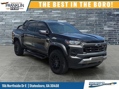 Used 2025 Chevrolet Colorado Trail Boss AWD/4WD image 8