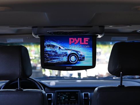 Used 2016 Ford Flex Limited w/ Equipment Group 301A FWD image 25