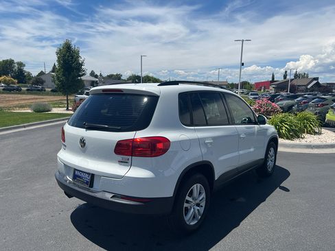 Used 2016 Volkswagen Tiguan S AWD/4WD image 4