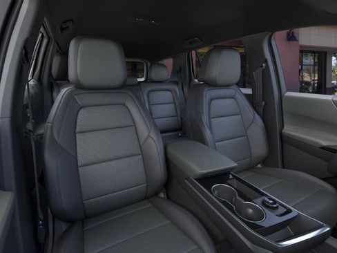 New 2026 Chevrolet Equinox LT w/ Convenience Package II image 40