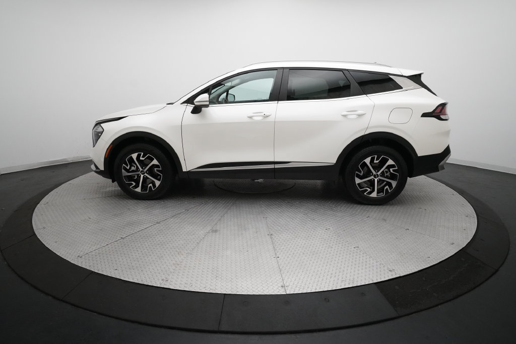 Used 2023 Kia Sportage EX AWD/4WD image 23