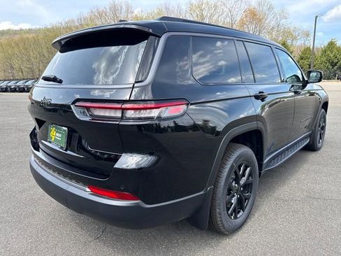New 2026 Jeep Grand Cherokee L 4WD image 9