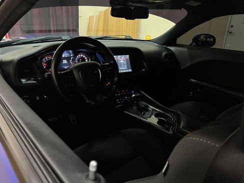 Used 2021 Dodge Challenger R/T Scat Pack RWD image 11