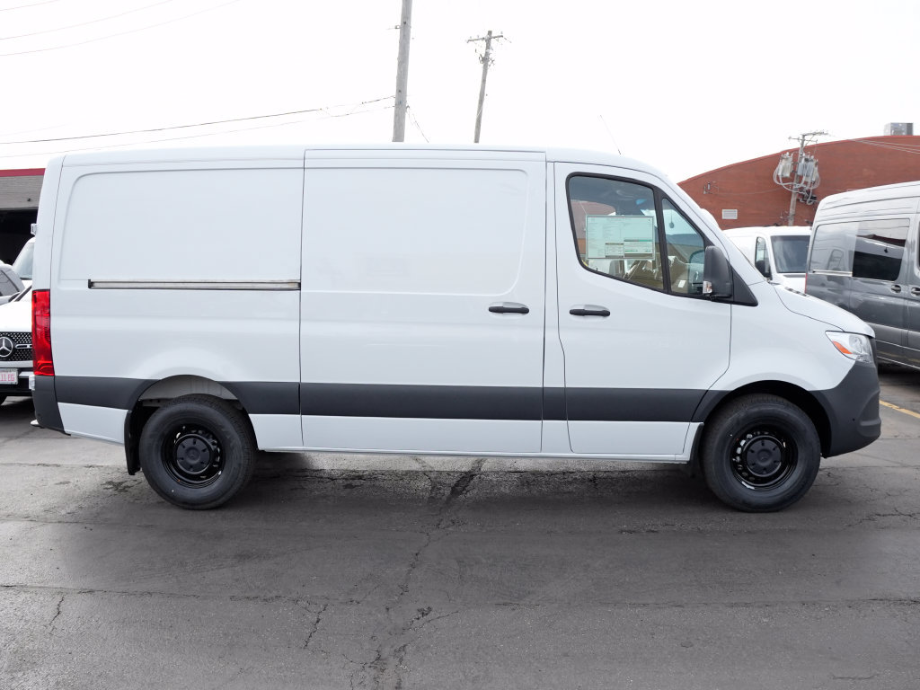 Used 2026 Mercedes-Benz Sprinter 2500 image 2