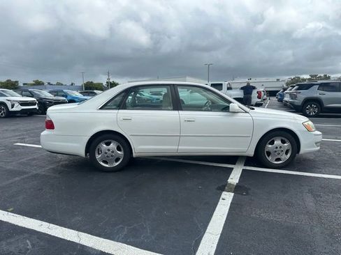 Used 2004 Toyota Avalon image 8