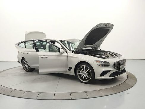 Used 2024 Genesis G70 2.5T AWD/4WD image 10