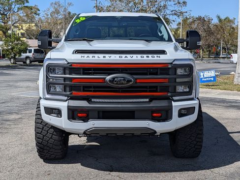 Used 2026 Ford F250 Lariat w/ Black Appearance Package image 8