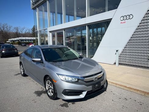 Used 2018 Honda Civic LX image 4