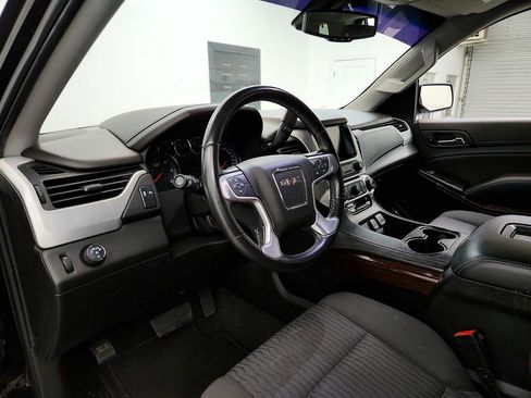 Used 2020 GMC Yukon SLE RWD image 12