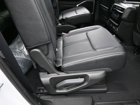 New 2026 Jeep Grand Wagoneer L Limited image 35