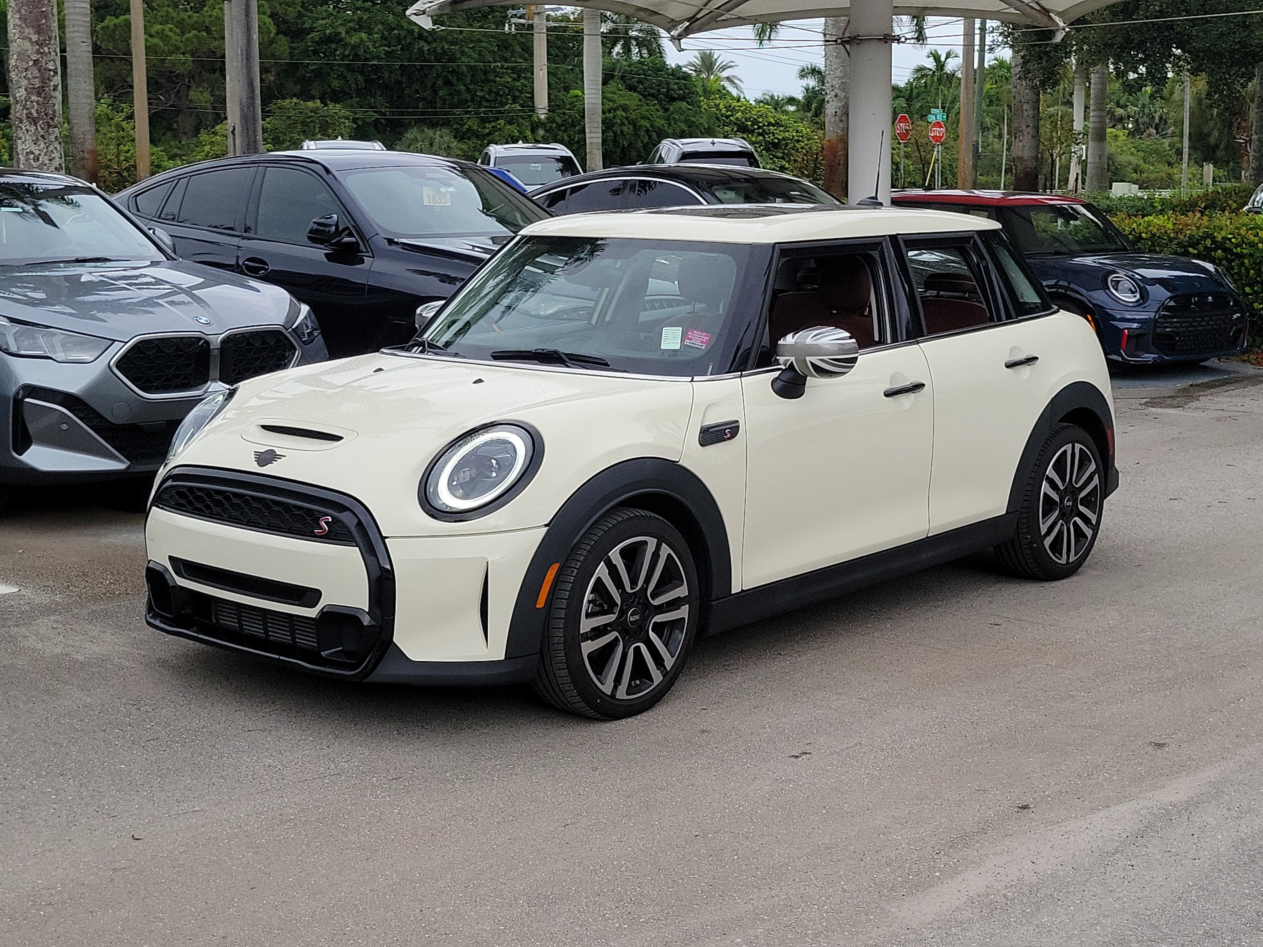 Used 2022 MINI Cooper S FWD image 7
