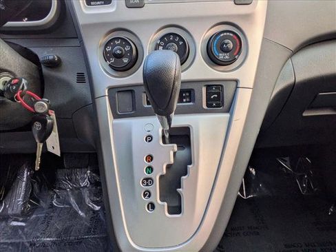 Used 2010 Toyota Matrix image 16