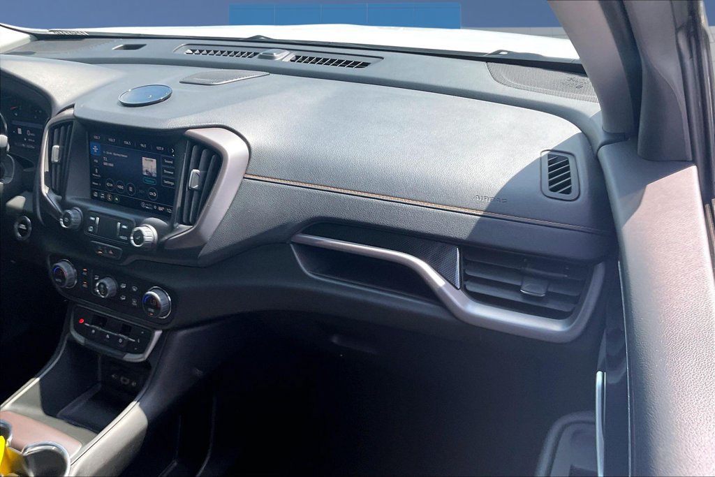 Used 2022 GMC Terrain AT4 w/ Infotainment Package II AWD/4WD image 26