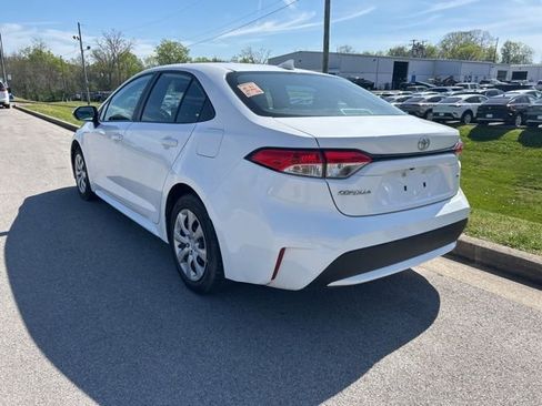 Used 2022 Toyota Corolla LE FWD image 4
