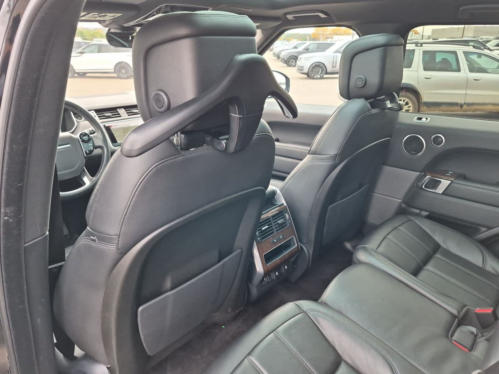 Used 2020 Land Rover Range Rover Sport SE AWD/4WD image 18